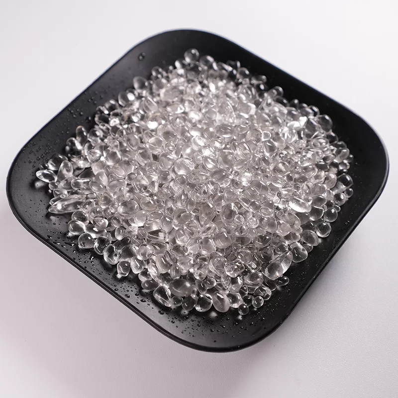 Spalvoti stiklo karoliukai, naudojami klijuojamiems akmenims ir dekoravimui