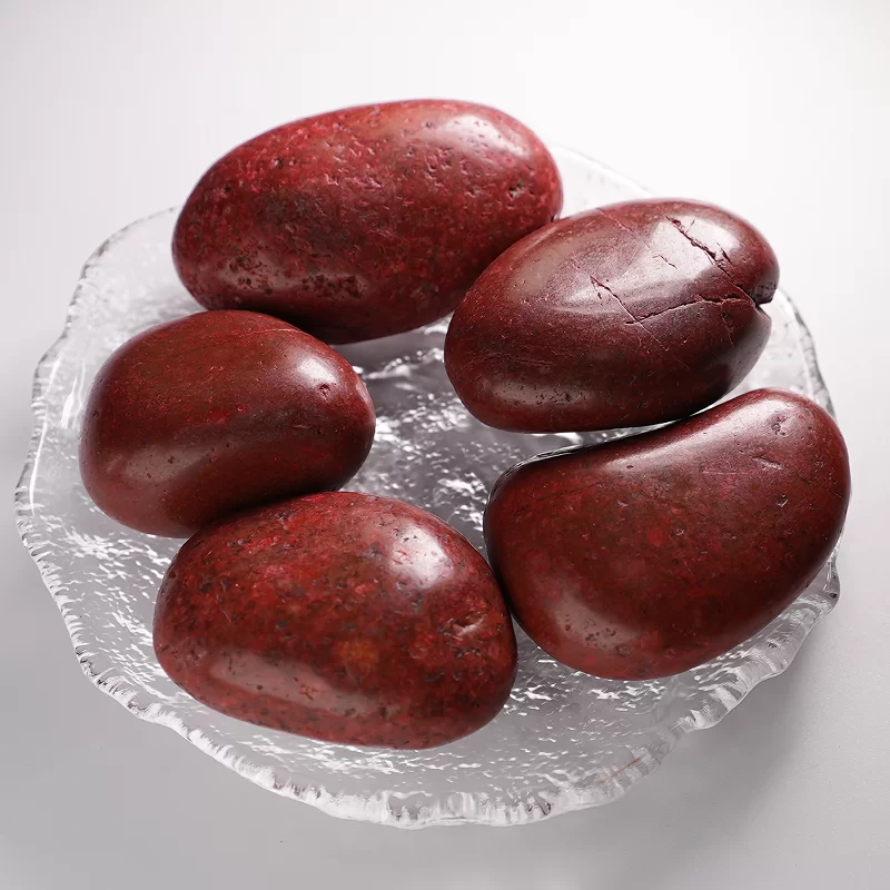 Natūralūs spalvingi / balti / juodi / geltoni trinkelių akmenys parko apželdinimui