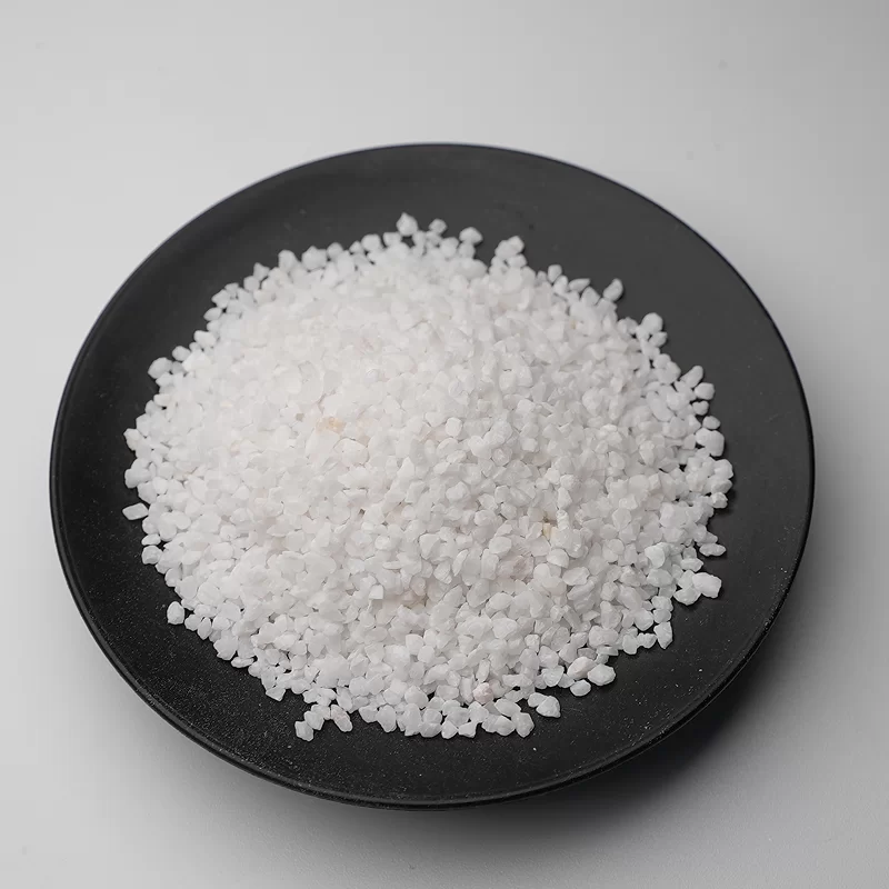 Natūralus spalvotas smėlis tekstūruotiems dažams, pastatų apdailai, teraco agregatams, tikro akmens dažams