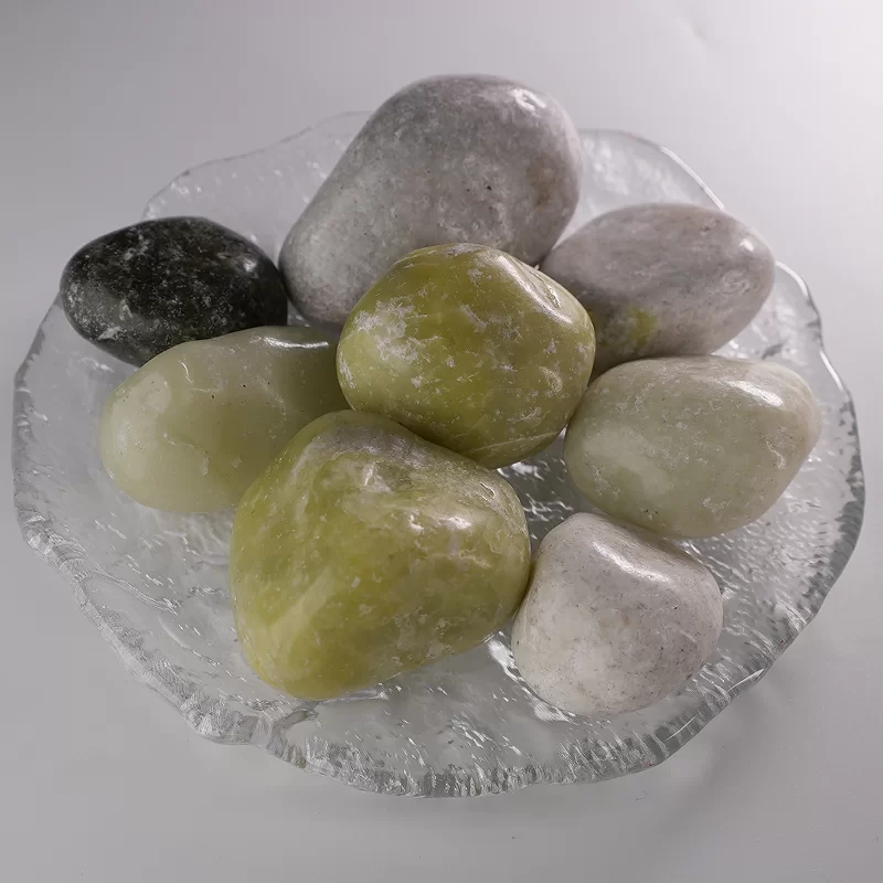 Natūralūs spalvingi / balti / juodi / geltoni trinkelių akmenys parko apželdinimui